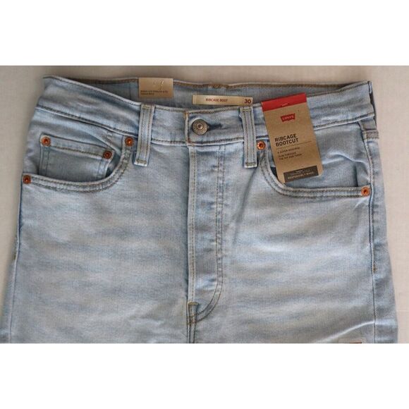 Levi's Women's Sz 30 x 33 Light Blue High Rise Ribcage Bootcut Denim Jeans - Picture 6 of 8